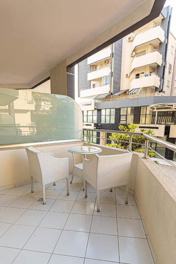 Jordan'S Hotel Vlorë Extérieur photo