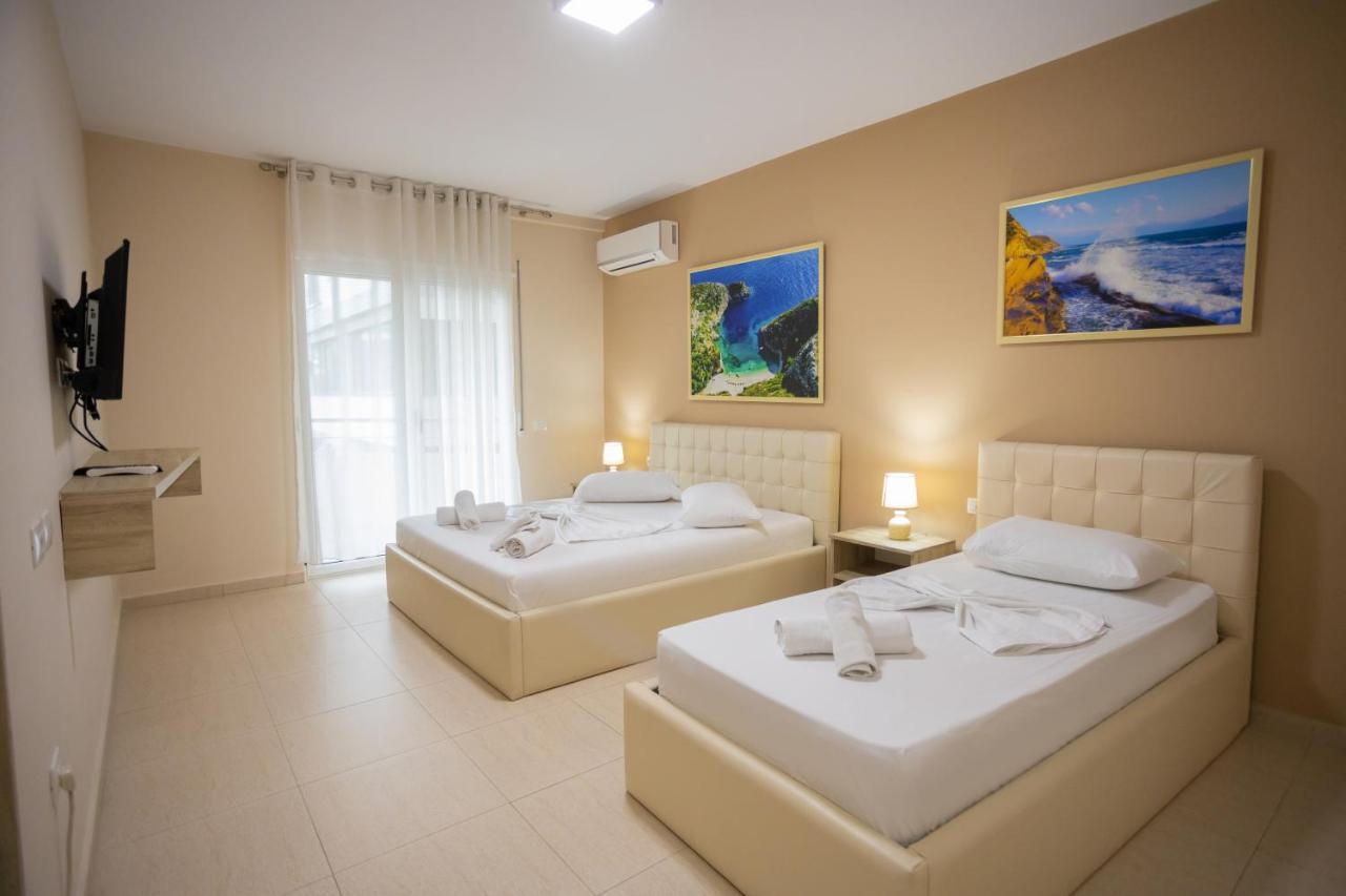 Jordan'S Hotel Vlorë Extérieur photo